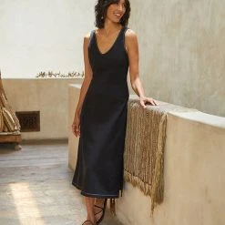 Karen Kane Brigitte Strolling Midi Dress